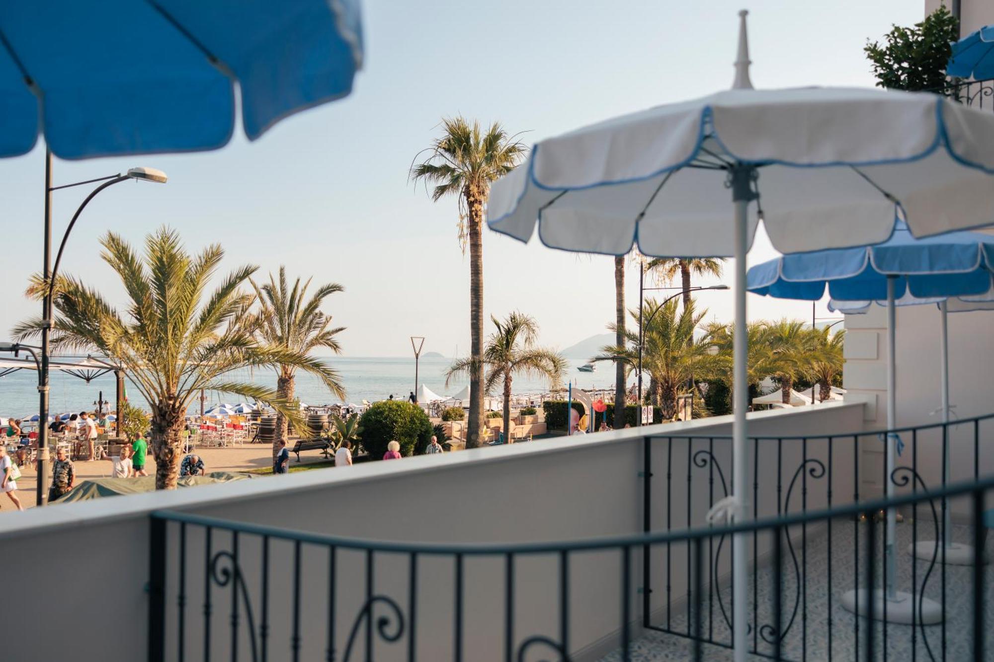 A'Mare Boutique Hotel & Spa Pietra Ligure Ngoại thất bức ảnh
