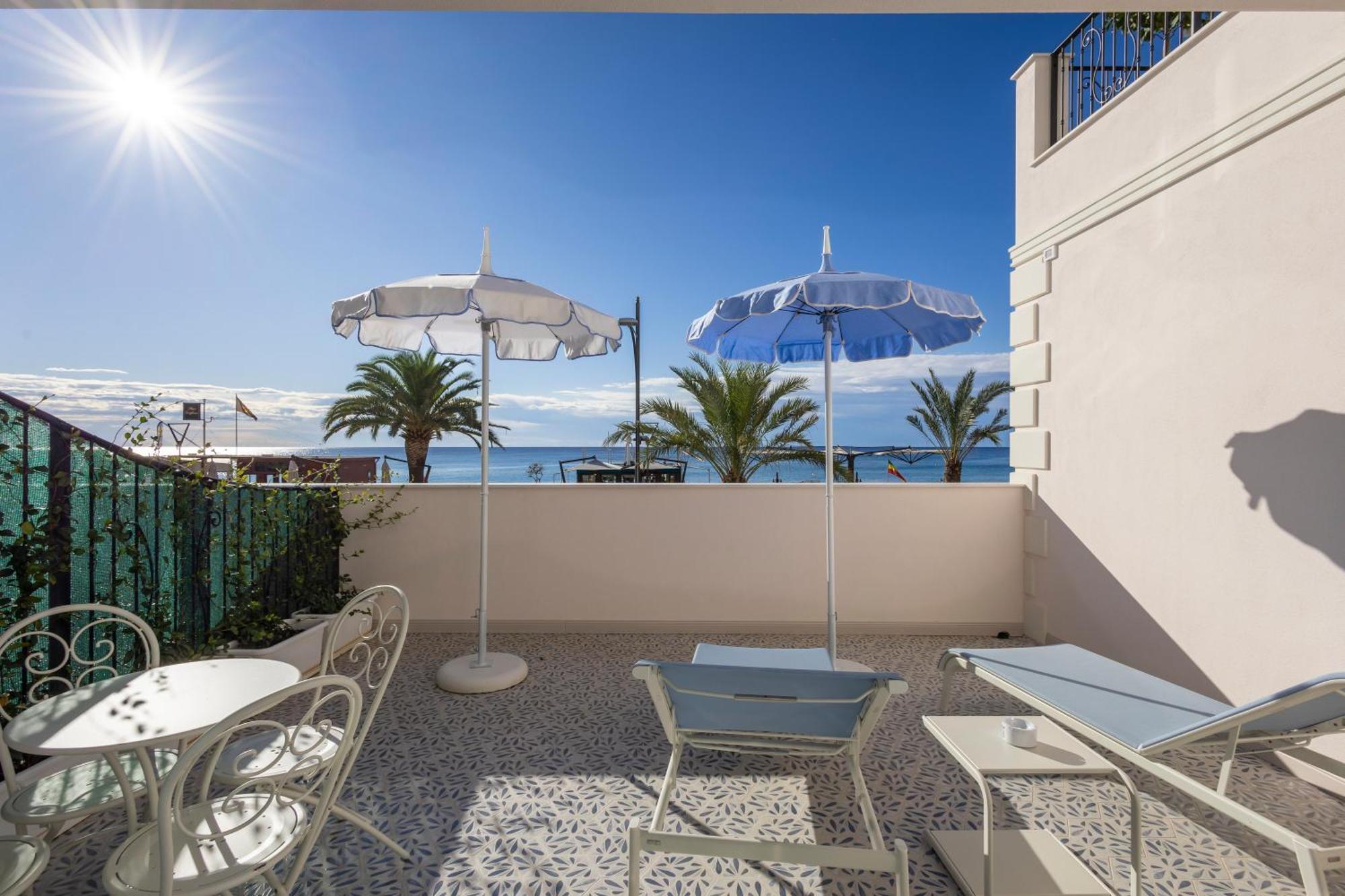 A'Mare Boutique Hotel & Spa Pietra Ligure Ngoại thất bức ảnh